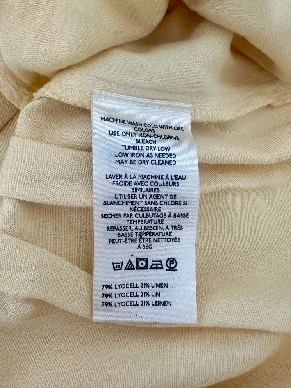 Anthropologie lightweight pleated